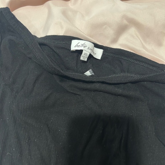 Black Ribbed Top - Picture 1 of 4